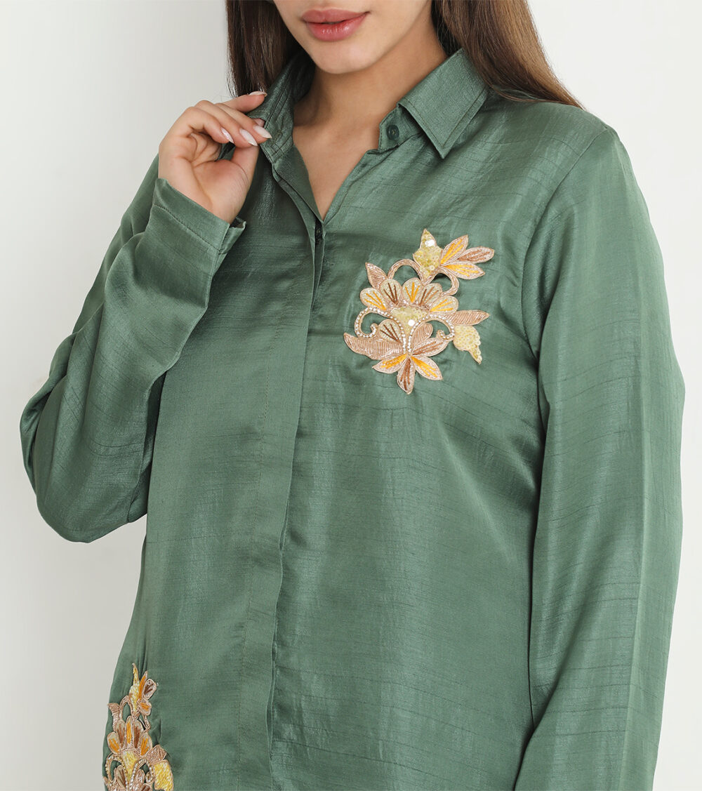 Forest green shirt with embroidery